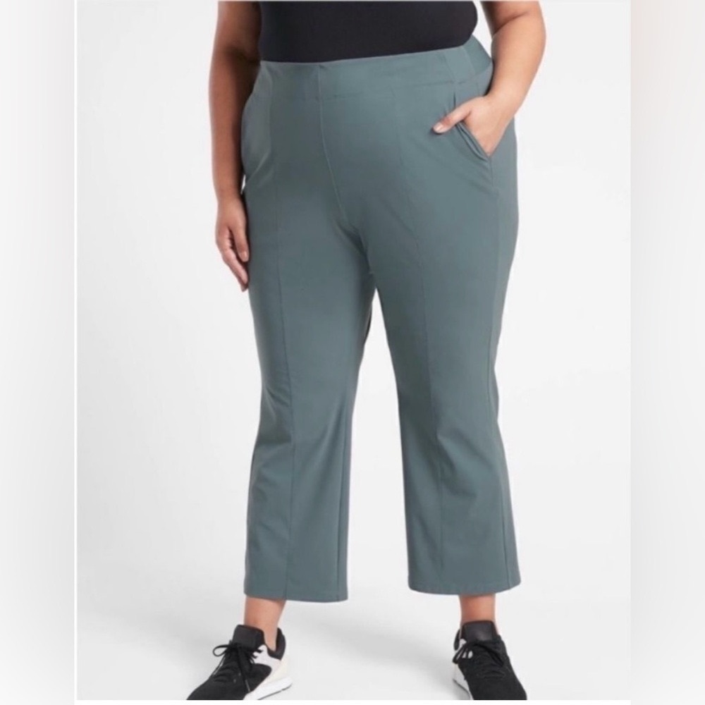 Athleta Cosmic Kick Flare‎ Pant Size 22